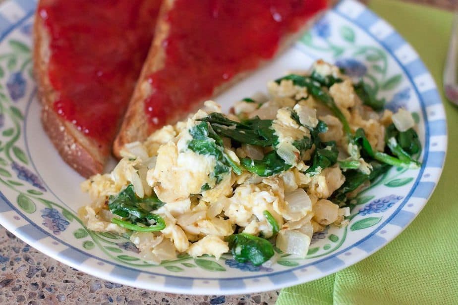These Single Serving Spinach Scrambled eggs are a fast, easy, & healthy breakfast full of protein to start your day on the right foot.