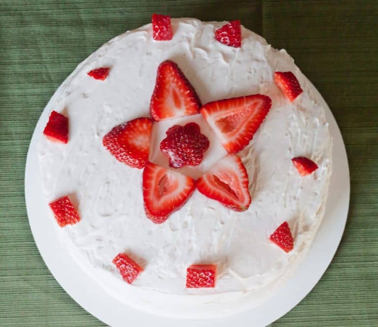 Strawberry Cake Recipe